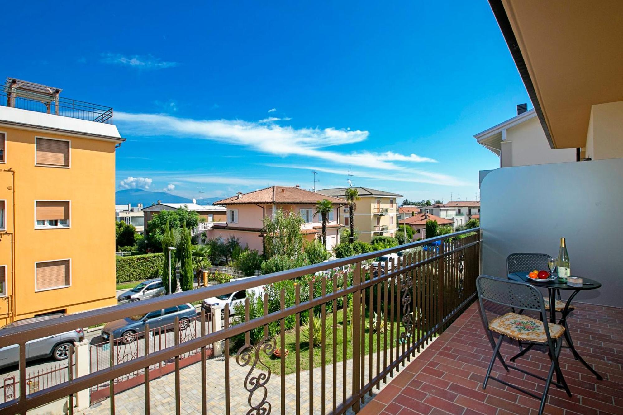 Villa Mimosa - Appartamento 2 - Happy Rentals Desenzano del Garda Exteriér fotografie